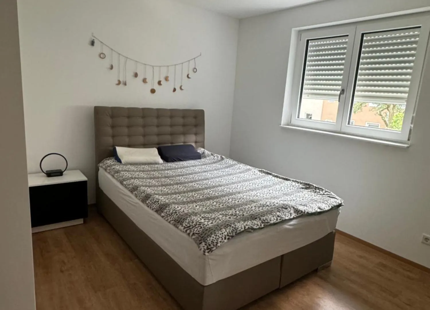 Schlafzimmer In Gemeinsame Wohnung Nuremberg